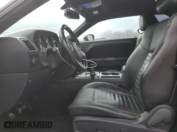 ✅ 2011 Dodge Challenger R/T • VIN: 2B3CJ5DT6BH519534 • Lot: 83627694. Wystawiony na Copart z przebiegiem 115 144 mil. Bezpłatny archiwum sprzedaży aukcyjnych z USA i szczegółowy raport historii pojazdu na DreamBid. Zdjęcie 7.