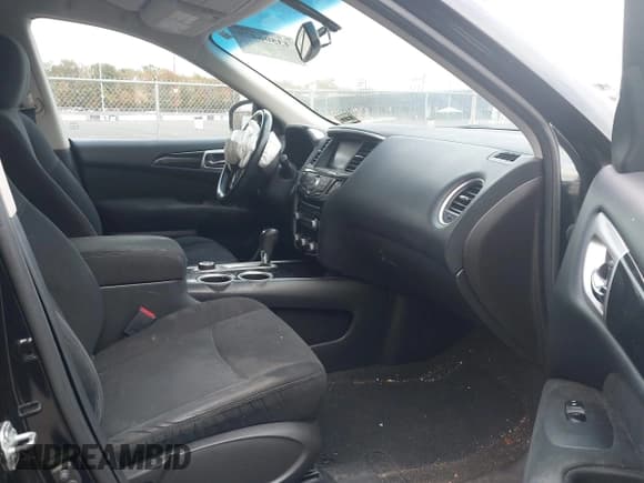 ✅ 2016 Nissan Pathfinder SV • VIN: 5N1AR2MM5GC604604 • Lot: 43506479. Listed on IAAI with 140,234 mi. Free auction sales archive from the USA and detailed vehicle history report at DreamBid. Image 5.