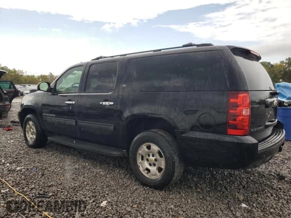 ✅ 2009 Chevrolet Suburban 2LT • VIN: 1GNFC26089R288936 • Lot: 85271585. Wystawiony na Copart z przebiegiem 283 722 mil. Bezpłatny archiwum sprzedaży aukcyjnych z USA i szczegółowy raport historii pojazdu na DreamBid. Zdjęcie 2.