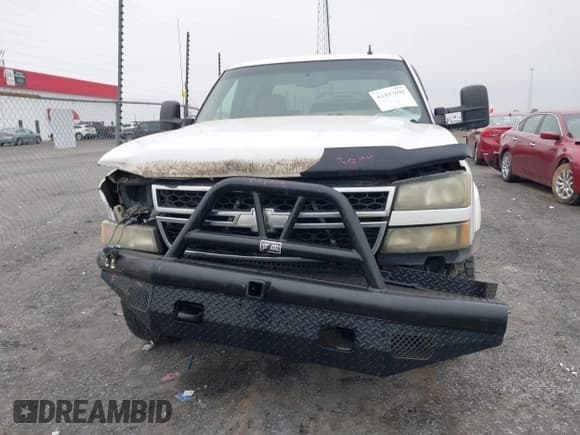 ✅ 2006 Chevrolet Silverado 2500HD LT1 • VIN: 1GCHK23D16F156660 • Lot: 41497692. Listed on IAAI with 287,502 mi. Free auction sales archive from the USA and detailed vehicle history report at DreamBid. Image 12.