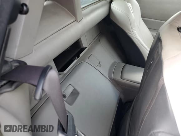 ✅ 2006 Nissan 350Z Touring • VIN: JN1AZ36A16M451860 • Lot: 59764215. Wystawiony na Copart z przebiegiem 147 770 mil. Bezpłatny archiwum sprzedaży aukcyjnych z USA i szczegółowy raport historii pojazdu na DreamBid. Zdjęcie 10.