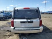 ✅ 2006 Jeep Commander • VIN: 1J8HH48N96C226301 • Lot: 52431995. Listed on Copart with 225,569 mi. Free auction sales archive from the USA and detailed vehicle history report at DreamBid. Image 6.