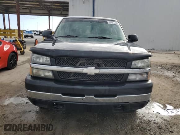 2003 Chevrolet Silverado 2500HD LS with VIN 1GCHK23U03F178676, listed as a Copart auction lot 90282235 with 320,071 mi miles and Salvage title. Bid and sale history available at DreamBid. Image 5.