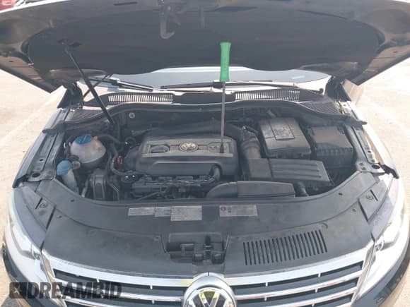 ✅ 2013 Volkswagen CC R-Line • VIN: WVWBP7ANXDE527320 • Lot: 42919160. Listed on IAAI with 121,128 mi. Free auction sales archive from the USA and detailed vehicle history report at DreamBid. Image 10.