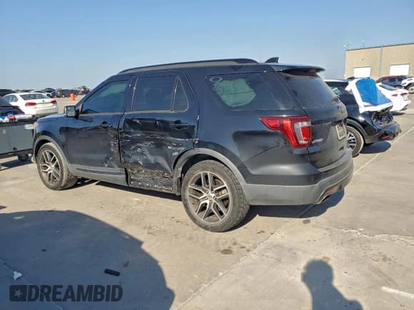 ✅ 2016 Ford Explorer Sport • VIN: 1FM5K8GTXGGA52084 • Lot: 91907975. Wystawiony na Copart z przebiegiem 134 547 mil. Bezpłatny archiwum sprzedaży aukcyjnych z USA i szczegółowy raport historii pojazdu na DreamBid. Zdjęcie 2.