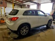 ✅ 2017 Mitsubishi Outlander ES • VIN: JA4AR3AU1HZ009322 • Lot: 95708985. Wystawiony na Copart z przebiegiem 32 426 mil. Bezpłatny archiwum sprzedaży aukcyjnych z USA i szczegółowy raport historii pojazdu na DreamBid. Zdjęcie 3.