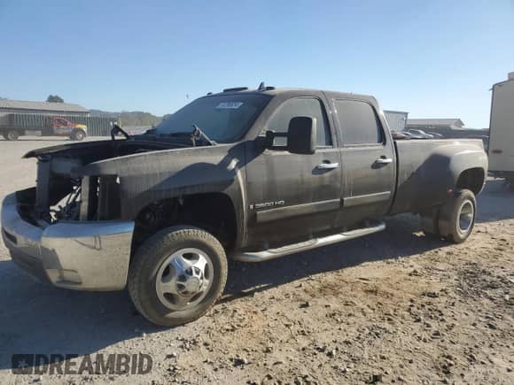 2008 Chevrolet Silverado 3500HD DRW LTZ с VIN 1GCJK33678F155928, выставлен на аукционе Copart как лот 74796924 с пробегом Не указан миль и Списание • Salvage title. История ставок и продаж доступна на DreamBid. Изображение 1.