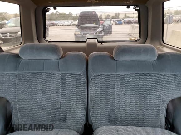 ✅ 1996 Ford Explorer Eddie Bauer • VIN: 1FMCU22X3TUD66129 • Lot: 79165504. Wystawiony na Copart z przebiegiem 107 711 mil. Bezpłatny archiwum sprzedaży aukcyjnych z USA i szczegółowy raport historii pojazdu na DreamBid. Zdjęcie 10.