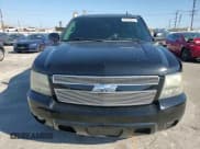 ✅ 2012 Chevrolet Suburban LT • VIN: 1GNSCJE03CR100552 • Lot: 70379935. Listed on Copart with 172,299 mi. Free auction sales archive from the USA and detailed vehicle history report at DreamBid. Image 14.