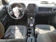 ✅ 2016 Jeep Patriot High Altitude • VIN: 1C4NJPFA6GD787082 • Lot: 81467055. Wystawiony na Copart z przebiegiem 41 038 mil. Bezpłatny archiwum sprzedaży aukcyjnych z USA i szczegółowy raport historii pojazdu na DreamBid. Zdjęcie 8.