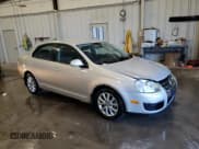 ✅ 2010 Volkswagen Jetta Limited Edition • VIN: 3VWAZ7AJXAM099268 • Lot: 65398025. Wystawiony na Copart z przebiegiem 169 280 mil. Bezpłatny archiwum sprzedaży aukcyjnych z USA i szczegółowy raport historii pojazdu na DreamBid. Zdjęcie 4.