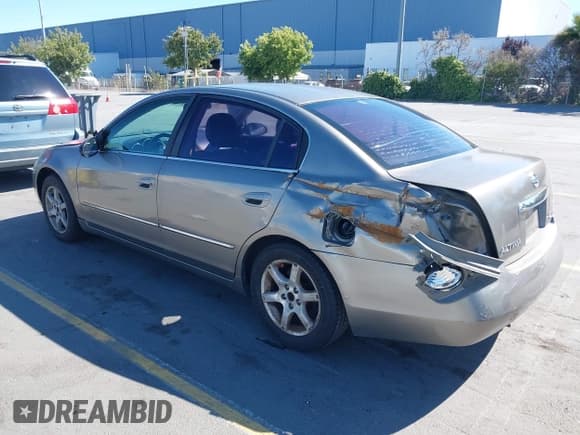 ✅ 2005 Nissan Altima 2.5 • VIN: 1N4AL11D05N491379 • Lot: 42823032. Listed on IAAI with 186,070 mi. Free auction sales archive from the USA and detailed vehicle history report at DreamBid. Image 3.