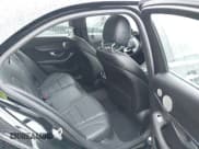 ✅ 2017 Mercedes-Benz C 300 • VIN: 55SWF4KB5HU191862 • Lot: 43571700. Wystawiony na IAAI z przebiegiem 135 236 mil. Bezpłatny archiwum sprzedaży aukcyjnych z USA i szczegółowy raport historii pojazdu na DreamBid. Zdjęcie 8.