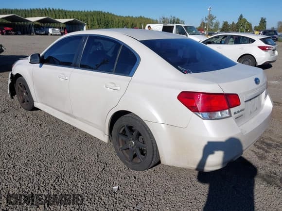 ✅ 2013 Subaru Legacy Premium • VIN: 4S3BMBC66D3048521 • Lot: 43450322. Listed on IAAI with 141,011 mi. Free auction sales archive from the USA and detailed vehicle history report at DreamBid. Image 3.