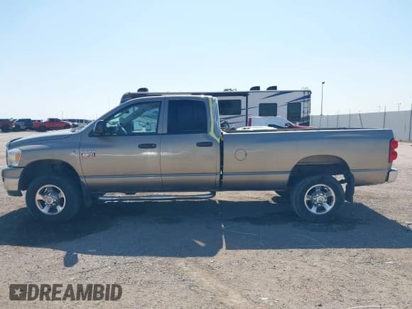 ✅ 2008 Dodge 2500 Laramie • VIN: 3D7KS28A18G175432 • Лот: 43280310. Опубликован ранее на IAAI с пробегом 161 153 миль. Бесплатный доступ к архиву аукционных продаж из США и подробный отчёт об истории автомобиля на DreamBid. Изображение 14.