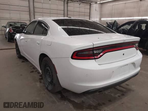 2018 Dodge Charger Police z VIN 2C3CDXKT3JH181162, wystawiony jako IAAI lot #42743230 z przebiegiem 82 174 mil mil oraz . Historia ofert i sprzedaży dostępna na DreamBid. Obrazek 3.