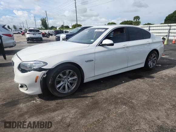 ✅ 2014 BMW 5 Series 528i xDrive • VIN: WBA5A7C54ED219379 • Lot: 70952105. Wystawiony na Copart z przebiegiem 142 526 mil. Bezpłatny archiwum sprzedaży aukcyjnych z USA i szczegółowy raport historii pojazdu na DreamBid. Zdjęcie 1.