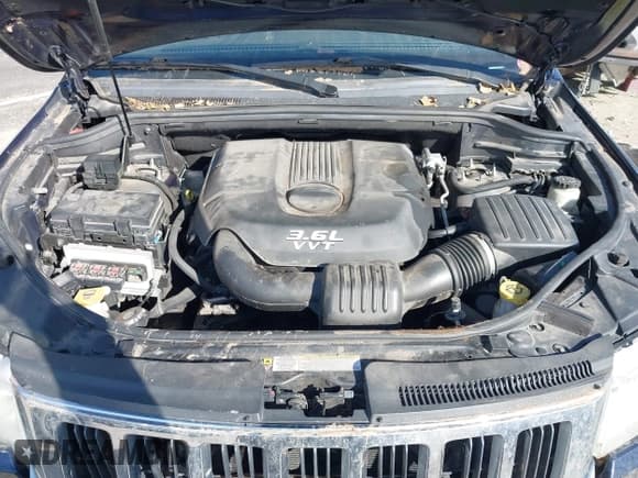 ✅ 2013 Jeep Grand Cherokee Laredo • VIN: 1C4RJFAG0DC501686 • Lot: 43555997. Listed on IAAI with 161,404 mi. Free auction sales archive from the USA and detailed vehicle history report at DreamBid. Image 10.