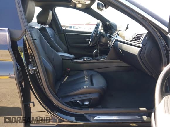 ✅ 2016 BMW 4 Series 428i • VIN: WBA4A9C58GGL88619 • Лот: 42918340. Опубликован ранее на IAAI с пробегом 216 544 миль. Бесплатный доступ к архиву аукционных продаж из США и подробный отчёт об истории автомобиля на DreamBid. Изображение 5.