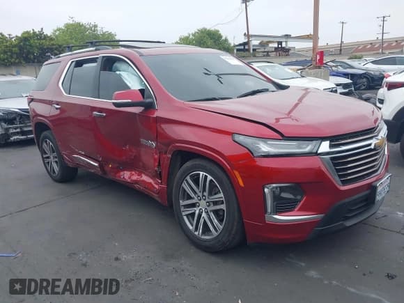 ✅ 2023 Chevrolet Traverse High Country • VIN: 1GNEVNKW9PJ242335 • Lot: 42415467. Wystawiony na IAAI z przebiegiem 25 855 mil. Bezpłatny archiwum sprzedaży aukcyjnych z USA i szczegółowy raport historii pojazdu na DreamBid. Zdjęcie 1.