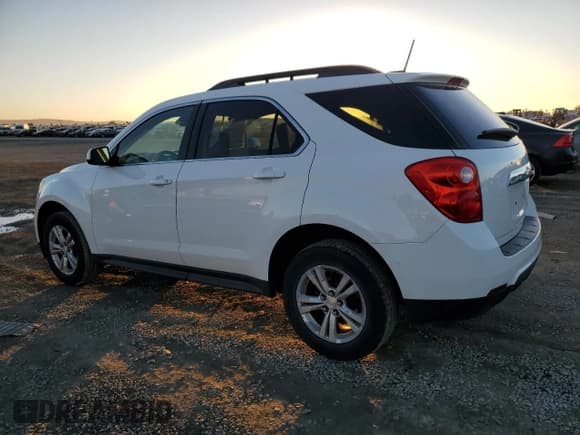 ✅ 2015 Chevrolet Equinox LT • VIN: 2GNALCEKXF6243104 • Лот: 93942635. Опубликован ранее на Copart с пробегом 85 689 миль. Бесплатный доступ к архиву аукционных продаж из США и подробный отчёт об истории автомобиля на DreamBid. Изображение 2.