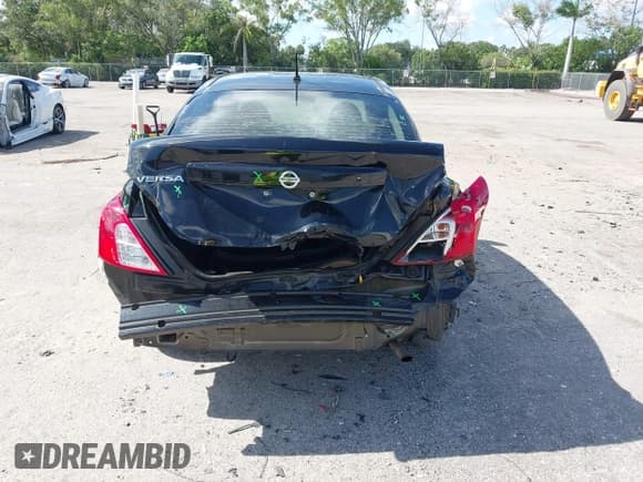 ✅ 2017 Nissan Versa SV • VIN: 3N1CN7AP6HL832026 • Lot: 42536442. Listed on IAAI with 58,483 mi. Free auction sales archive from the USA and detailed vehicle history report at DreamBid. Image 6.