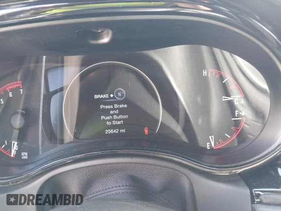 ✅ 2023 Dodge Durango Pursuit • VIN: 1C4SDJFT6PC591769 • Lot: 41803151. Wystawiony na IAAI z przebiegiem 25 642 mil. Bezpłatny archiwum sprzedaży aukcyjnych z USA i szczegółowy raport historii pojazdu na DreamBid. Zdjęcie 7.