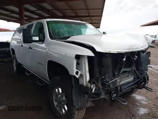 ✅ 2013 Chevrolet Silverado 2500HD LT • VIN: 1GC1KXCG3DF155614 • Lot: 43762478. Wystawiony na IAAI z przebiegiem 100 627 mil. Bezpłatny archiwum sprzedaży aukcyjnych z USA i szczegółowy raport historii pojazdu na DreamBid. Zdjęcie 1.