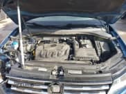 ✅ 2020 Volkswagen Tiguan SE • VIN: 3VV3B7AX5LM114428 • Lot: 43301772. Wystawiony na IAAI z przebiegiem 159 595 mil. Bezpłatny archiwum sprzedaży aukcyjnych z USA i szczegółowy raport historii pojazdu na DreamBid. Zdjęcie 10.