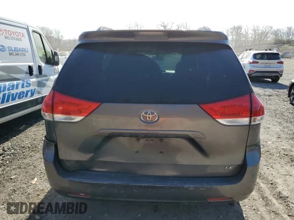 ✅ 2013 Toyota Sienna LE AAS • VIN: 5TDKK3DC6DS314456 • Lot: 53459825. Listed on Copart with 210,228 mi. Free auction sales archive from the USA and detailed vehicle history report at DreamBid. Image 6.