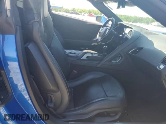 2014 Chevrolet Corvette Z51 1LT z VIN 1G1YG2D78E5120732, wystawiony jako Copart lot #57976955 z przebiegiem 68 193 mil mil oraz Szkoda całkowita • Salvage title. Historia ofert i sprzedaży dostępna na DreamBid. Obrazek 10.