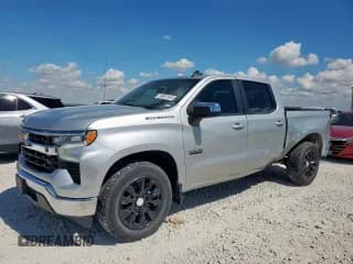 ✅ 2022 Chevrolet Silverado 1500 LT • VIN: 1GCPACED1NZ542011 • Lot: 83801545. Wystawiony na Copart z przebiegiem 47 896 mil. Bezpłatny archiwum sprzedaży aukcyjnych z USA i szczegółowy raport historii pojazdu na DreamBid. Zdjęcie 1.