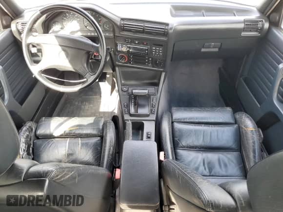 1991 BMW 3 Series z VIN WBABB2318MEC26069, wystawiony jako Copart lot #42630475 z przebiegiem 202 634 mil mil oraz Szkoda całkowita • Salvage title. Historia ofert i sprzedaży dostępna na DreamBid. Obrazek 8.