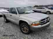 2002 Dodge Dakota SLT с VIN 1B7GL42N62S505411, выставлен на аукционе Copart как лот 48993274 с пробегом 107 528 миль миль и На запчасти • Non repairable. История ставок и продаж доступна на DreamBid. Изображение 4.