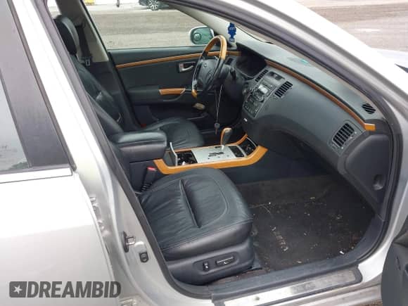 2007 Hyundai Azera SE с VIN KMHFC46FX7A182410, выставлен на аукционе IAAI как лот 42150993 с пробегом 146 627 миль миль и . История ставок и продаж доступна на DreamBid. Изображение 5.