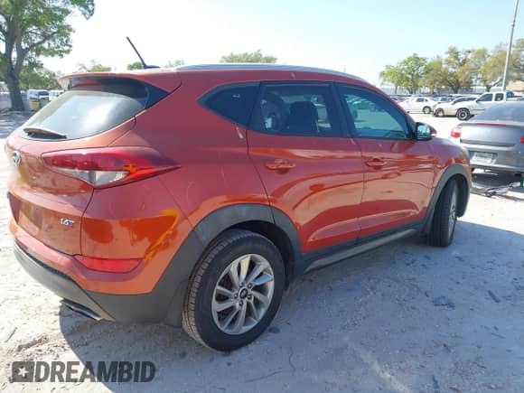 2016 Hyundai Tucson Limited z VIN KM8J33A23GU127742, wystawiony jako IAAI lot #41796947 z przebiegiem 115 758 mil mil oraz . Historia ofert i sprzedaży dostępna na DreamBid. Obrazek 4.