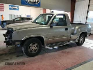 2003 Chevrolet Silverado 1500 LS с VIN 1GCEC14X83Z157544, выставлен на аукционе Copart как лот 77091674 с пробегом Не указан миль и Списание • Salvage title. История ставок и продаж доступна на DreamBid. Изображение 1.