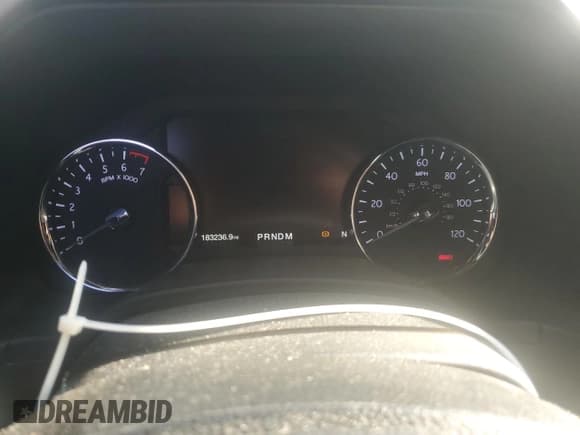 ✅ 2018 Ford Expedition XLT • VIN: 1FMJU1HT5JEA60305 • Lot: 92368715. Listed on Copart with 183,236 mi. Free auction sales archive from the USA and detailed vehicle history report at DreamBid. Image 9.