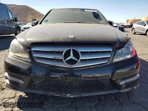 ✅ 2012 Mercedes-Benz C 250 Sport • VIN: WDDGF4HB1CA644377 • Lot: 90781745. Wystawiony na Copart z przebiegiem 153 455 mil. Bezpłatny archiwum sprzedaży aukcyjnych z USA i szczegółowy raport historii pojazdu na DreamBid. Zdjęcie 5.