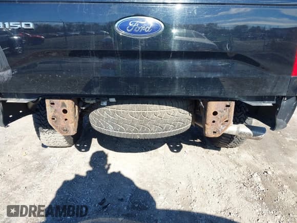 ✅ 2017 Ford F-150 XL • VIN: 1FTEW1EF0HFA69139 • Lot: 43505777. Wystawiony na IAAI z przebiegiem 135 596 mil. Bezpłatny archiwum sprzedaży aukcyjnych z USA i szczegółowy raport historii pojazdu na DreamBid. Zdjęcie 20.