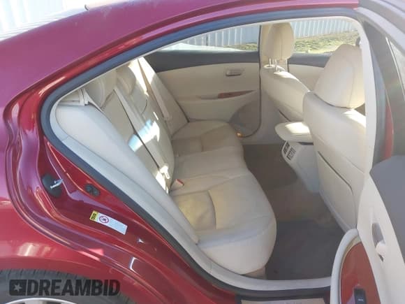 ✅ 2010 Lexus ES 330 • VIN: JTHBK1EG9A2389269 • Lot: 43677747. Listed on IAAI with 203,472 mi. Free auction sales archive from the USA and detailed vehicle history report at DreamBid. Image 8.