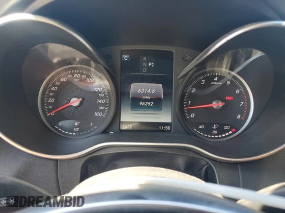 ✅ 2017 Mercedes-Benz C 300 • VIN: WDDWJ4KB9HF532892 • Lot: 54890005. Listed on Copart with 96,252 mi. Free auction sales archive from the USA and detailed vehicle history report at DreamBid. Image 9.