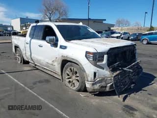 ✅ 2022 GMC Sierra 1500 • VIN: 3GTUUGETXNG640009 • Lot: 41626847. Wystawiony na IAAI z przebiegiem 43 537 mil. Bezpłatny archiwum sprzedaży aukcyjnych z USA i szczegółowy raport historii pojazdu na DreamBid. Zdjęcie 1.