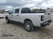 ✅ 2017 Nissan Titan SV • VIN: 1N6BA1F32HN520211 • Lot: 89926365. Wystawiony na Copart z przebiegiem 68 821 mil. Bezpłatny archiwum sprzedaży aukcyjnych z USA i szczegółowy raport historii pojazdu na DreamBid. Zdjęcie 2.