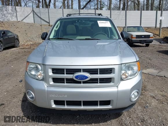 ✅ 2011 Ford Escape Hybrid • VIN: 1FMCU4K37BKC29245 • Lot: 42081077. Wystawiony na IAAI z przebiegiem 154 345 mil. Bezpłatny archiwum sprzedaży aukcyjnych z USA i szczegółowy raport historii pojazdu na DreamBid. Zdjęcie 13.