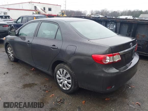 ✅ 2012 Toyota Corolla LE • VIN: 2T1BU4EE9CC847554 • Lot: 43787454. Wystawiony na IAAI z przebiegiem 186 075 mil. Bezpłatny archiwum sprzedaży aukcyjnych z USA i szczegółowy raport historii pojazdu na DreamBid. Zdjęcie 3.