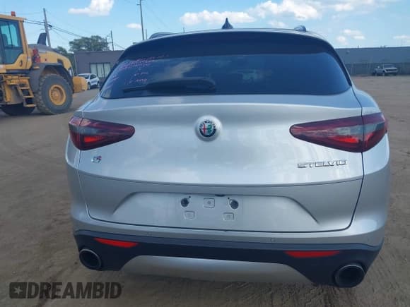✅ 2019 Alfa Romeo Stelvio Sport • VIN: ZASPAKAN1K7C40001 • Lot: 43385907. Wystawiony na IAAI z przebiegiem 87 112 mil. Bezpłatny archiwum sprzedaży aukcyjnych z USA i szczegółowy raport historii pojazdu na DreamBid. Zdjęcie 16.