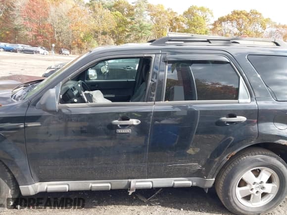✅ 2010 Ford Escape XLT • VIN: 1FMCU9D74AKC63932 • Lot: 43590483. Listed on IAAI with 178,238 mi. Free auction sales archive from the USA and detailed vehicle history report at DreamBid. Image 15.