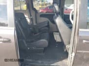 ✅ 2018 Dodge Grand Caravan SXT • VIN: 2C4RDGCGXJR264542 • Lot: 43396918. Wystawiony na IAAI z przebiegiem 167 959 mil. Bezpłatny archiwum sprzedaży aukcyjnych z USA i szczegółowy raport historii pojazdu na DreamBid. Zdjęcie 8.