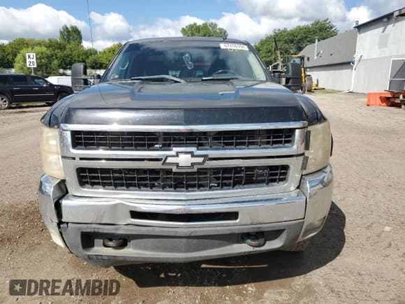 ✅ 2007 Chevrolet Silverado 2500HD 2LT • VIN: 1GCHK29647E526421 • Лот: 67456594. Опубликован ранее на Copart с пробегом Не указан. Бесплатный доступ к архиву аукционных продаж из США и подробный отчёт об истории автомобиля на DreamBid. Изображение 5.